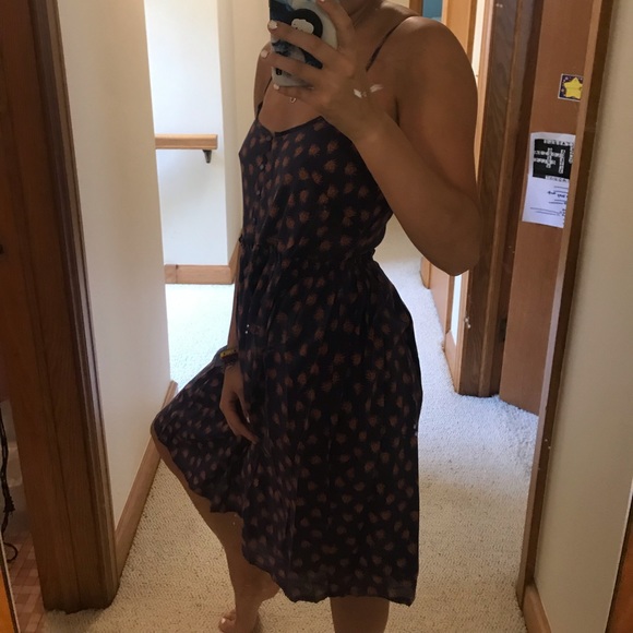 patterned knee length dress - Picture 4 of 5